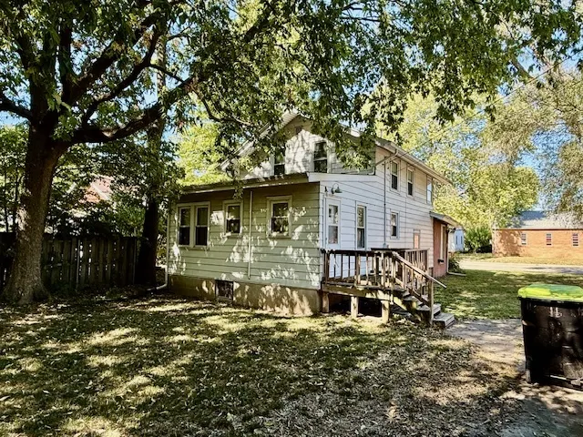 401 W Bradley Avenue IL