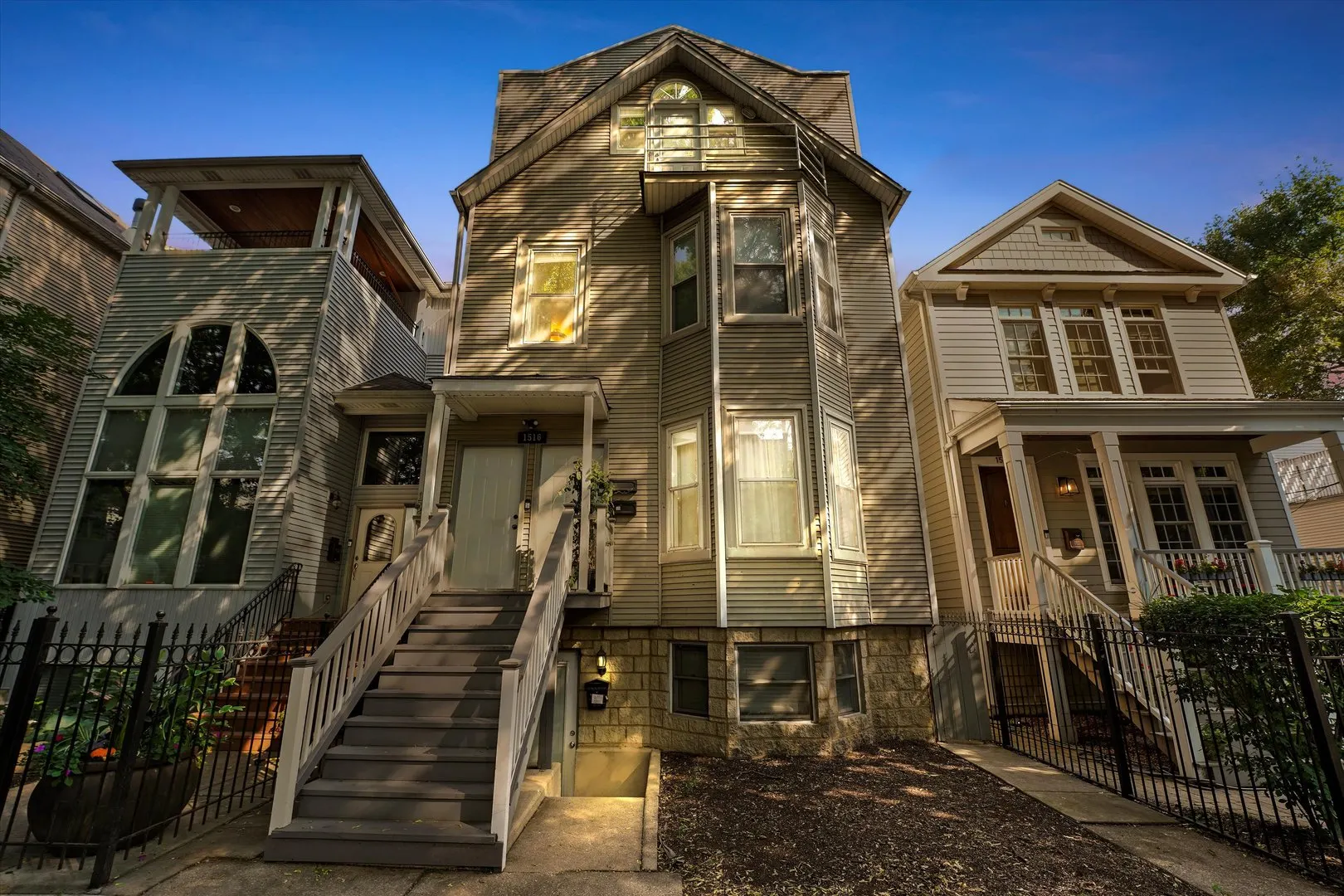 1516 W Nelson Street W 2 IL