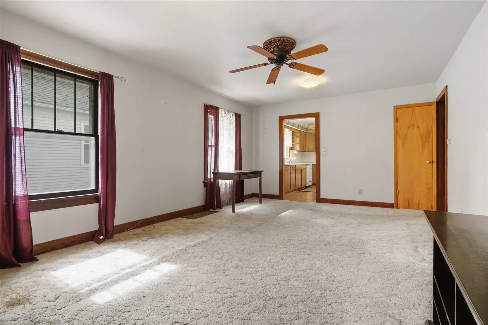 1227 Low Street IL