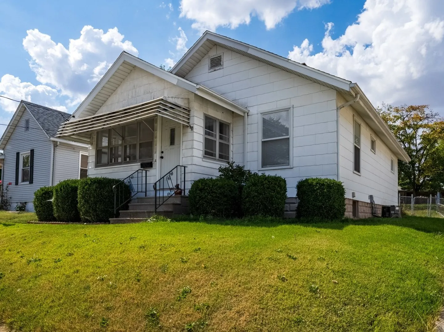 1227 Low Street IL