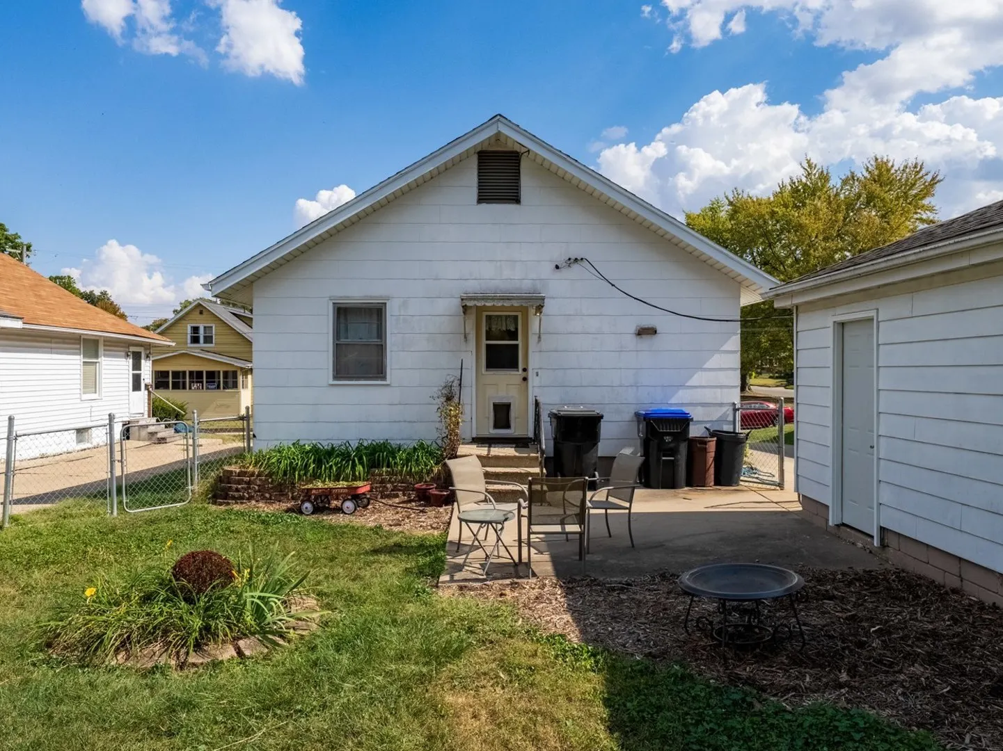 1227 Low Street IL