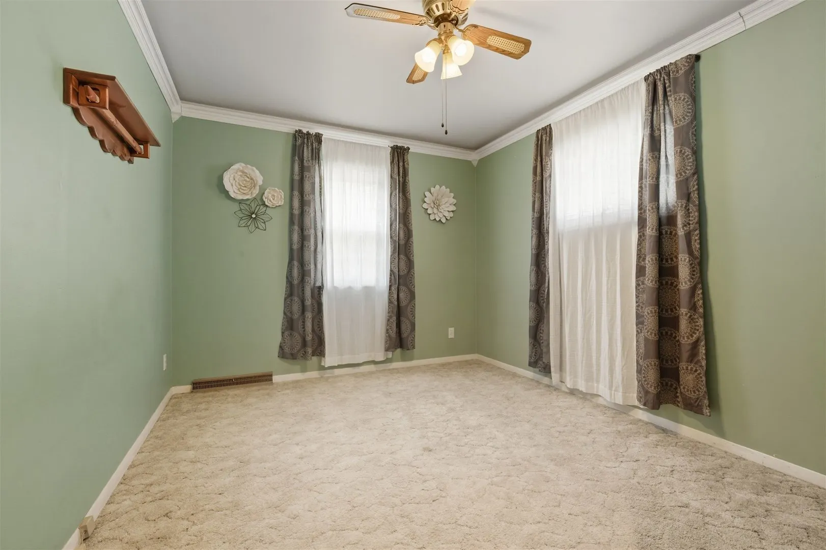1227 Low Street IL