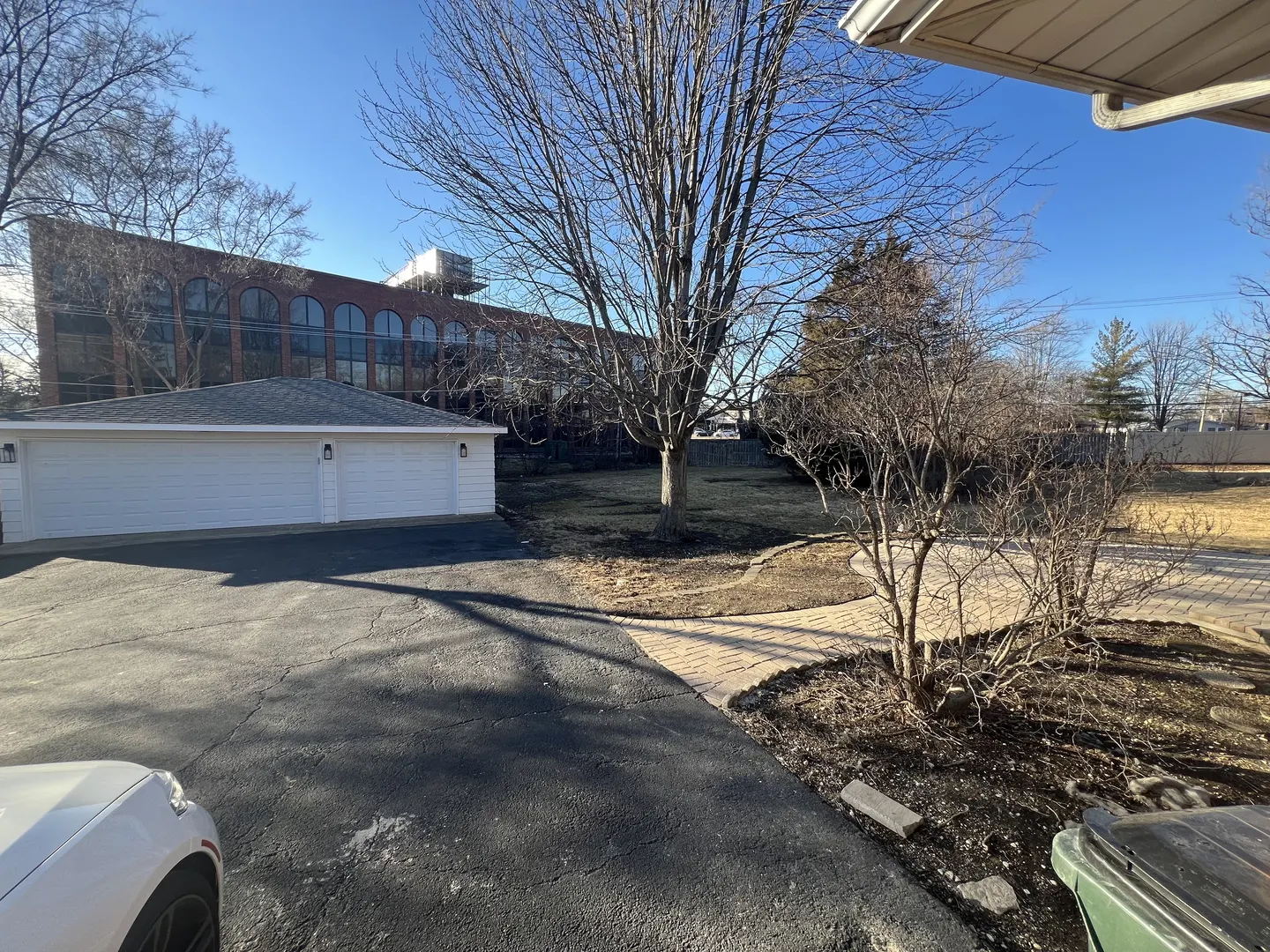 1S526 Nimitz Road IL