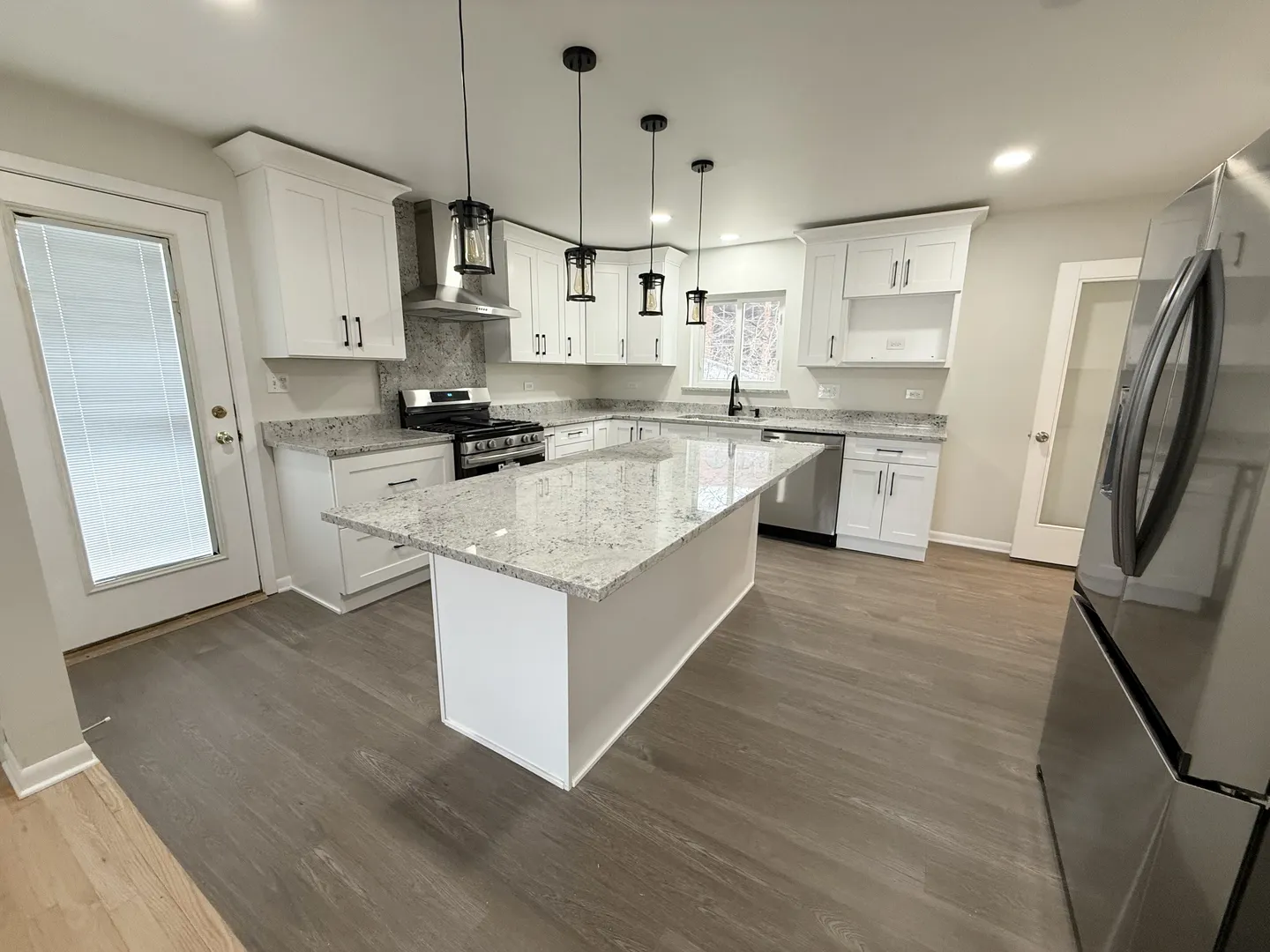 1S526 Nimitz Road IL