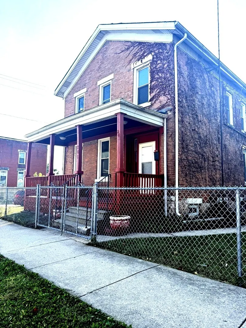 201 N Hickory Street IL