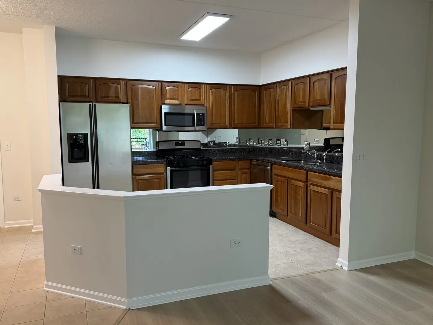 3401 N Carriageway Drive 307 IL