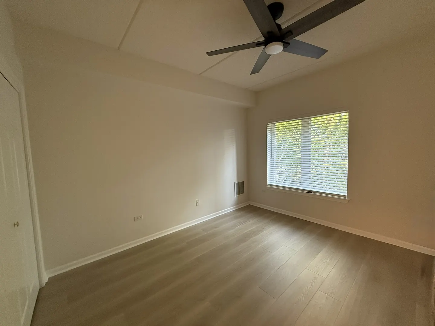 3401 N Carriageway Drive 307 IL