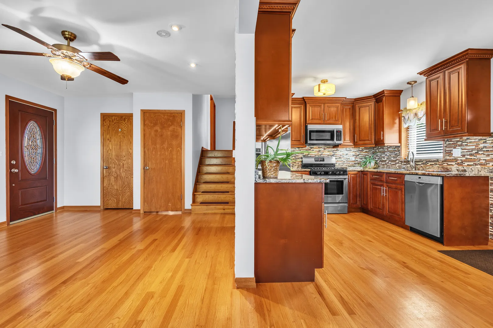 1665 S Elm Street IL