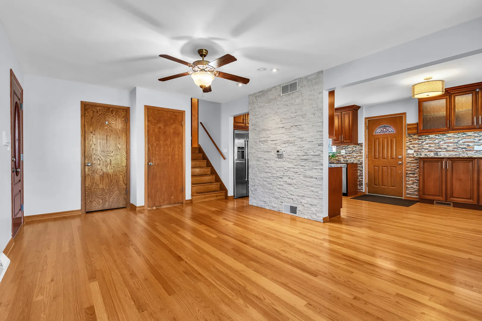 1665 S Elm Street IL