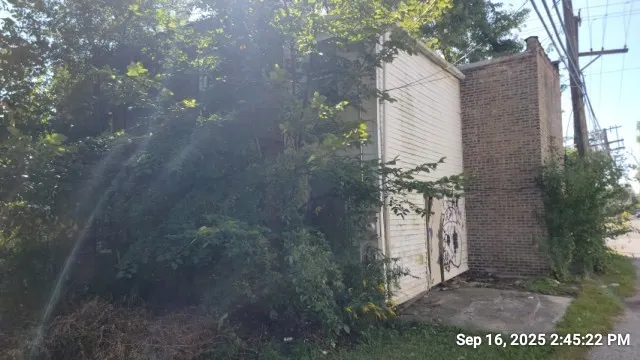 14637 Center Avenue IL