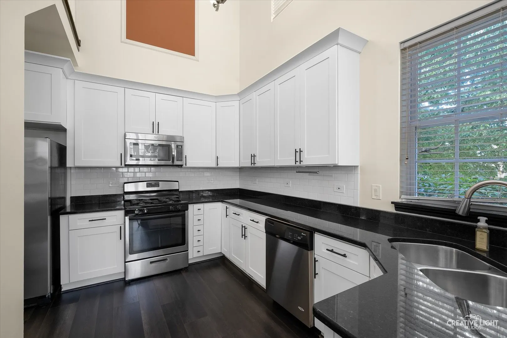 230 St James Parkway A IL