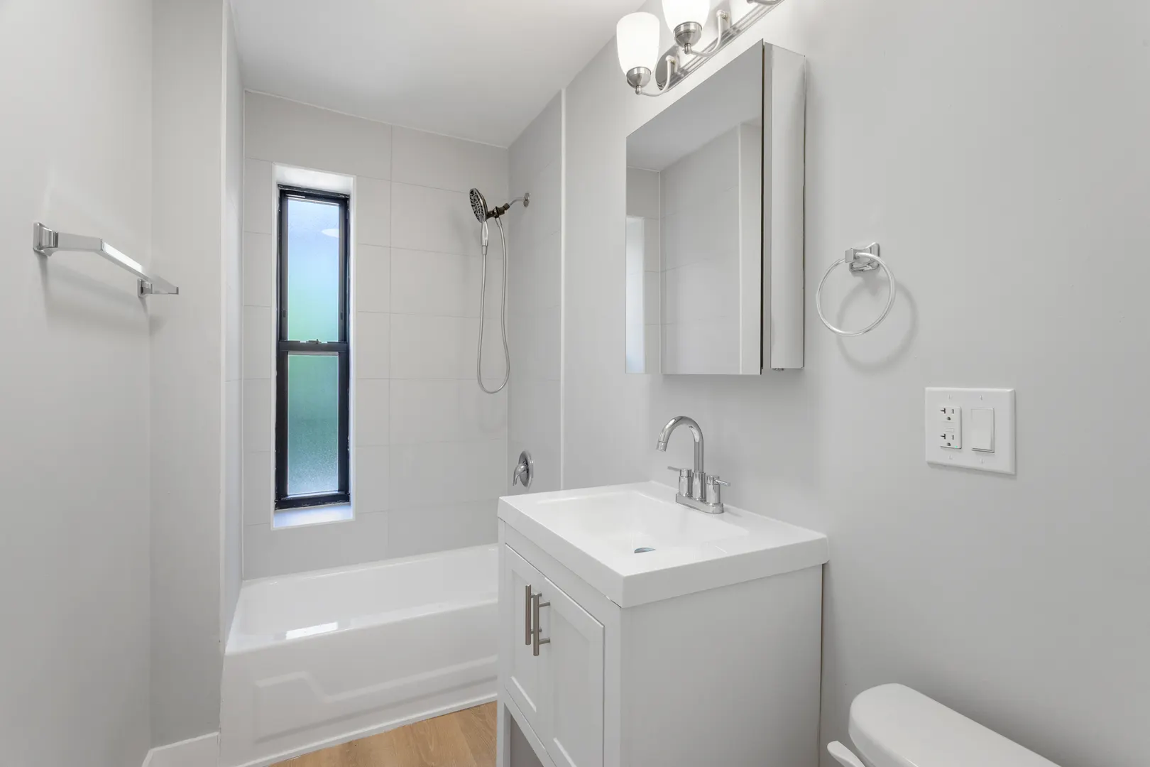 1634 W HOWARD Street 204 IL