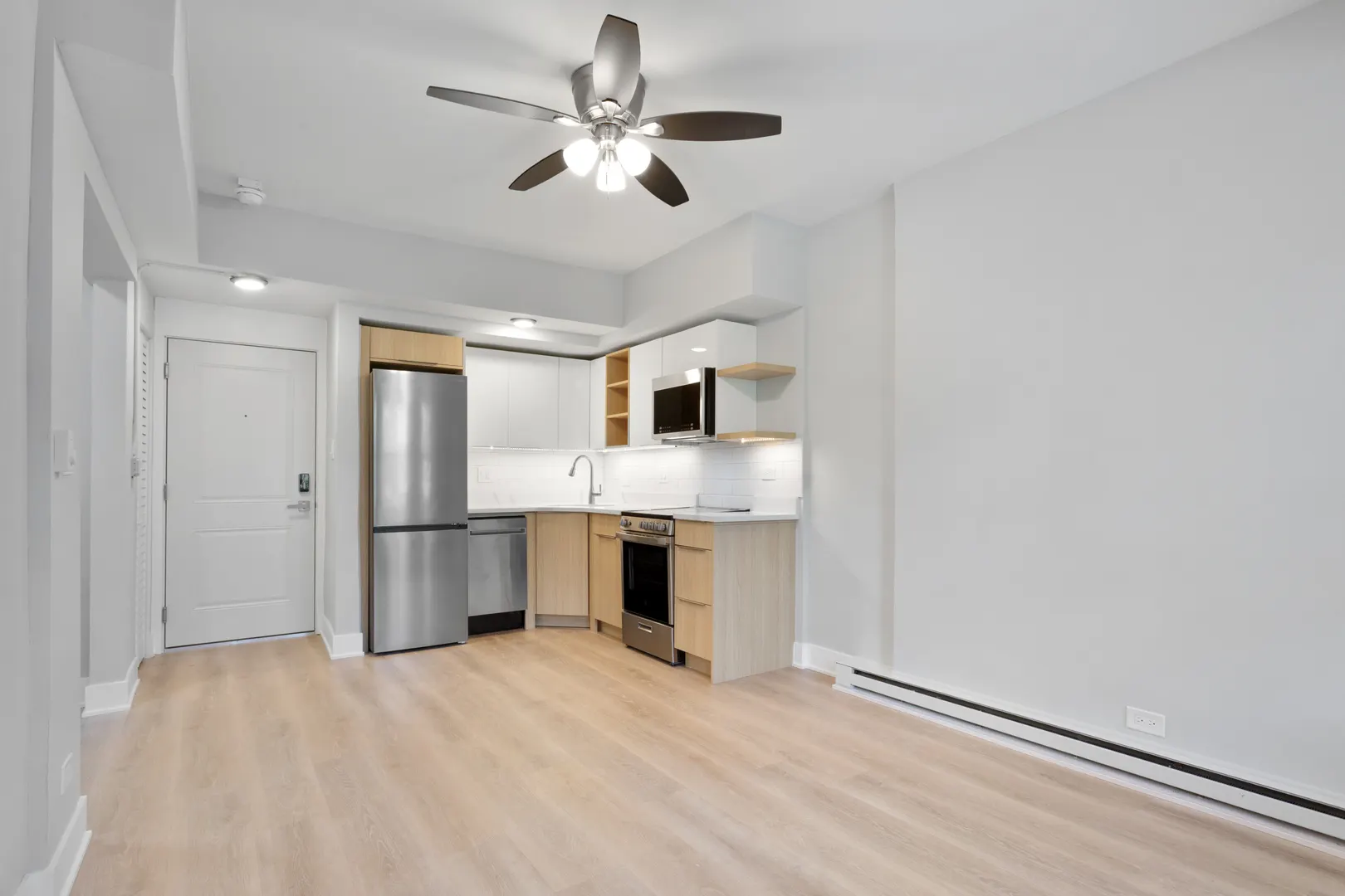1634 W HOWARD Street 204 IL
