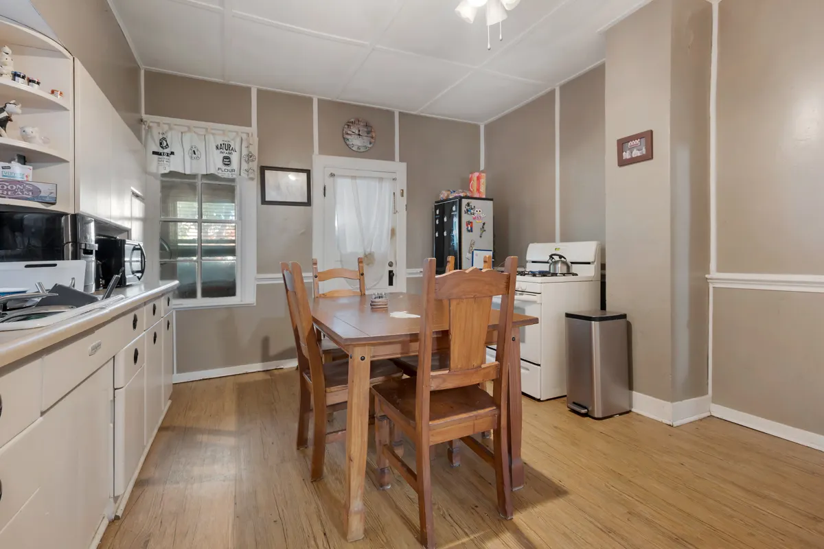 125 Mill Avenue IL