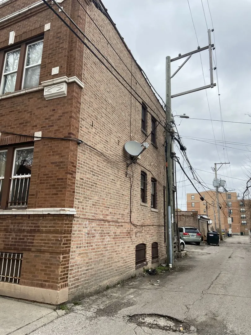 3249 W 63rd Street IL