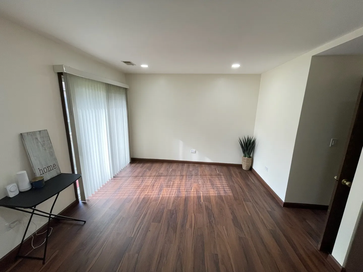 149 Forest Avenue D IL