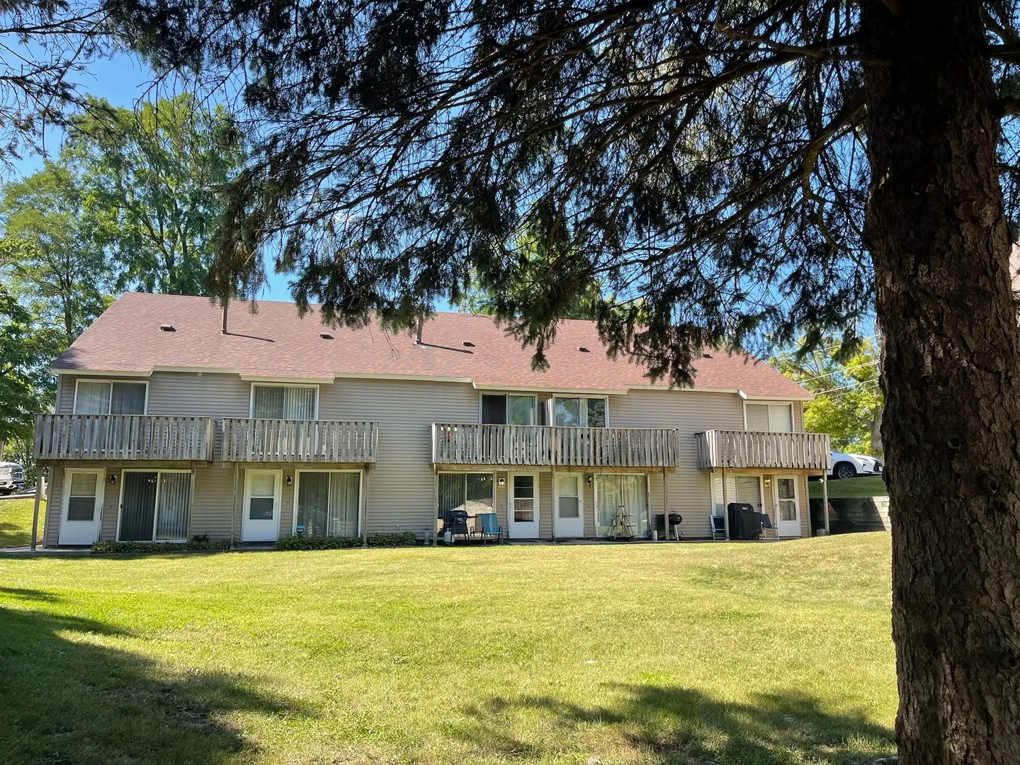 149 Forest Avenue D IL