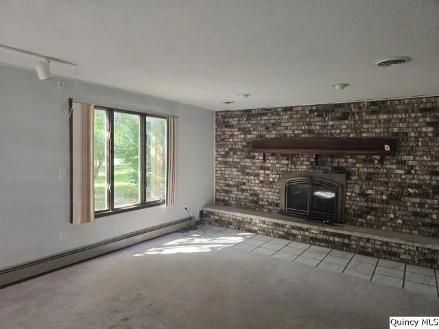 1797 E County Rd 1540 N IL
