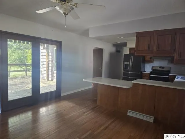 1797 E County Rd 1540 N IL