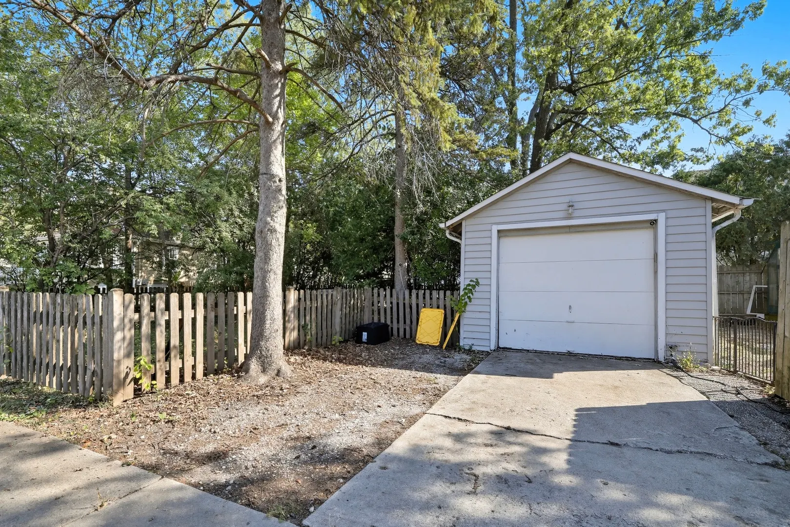 440 W Main Street IL