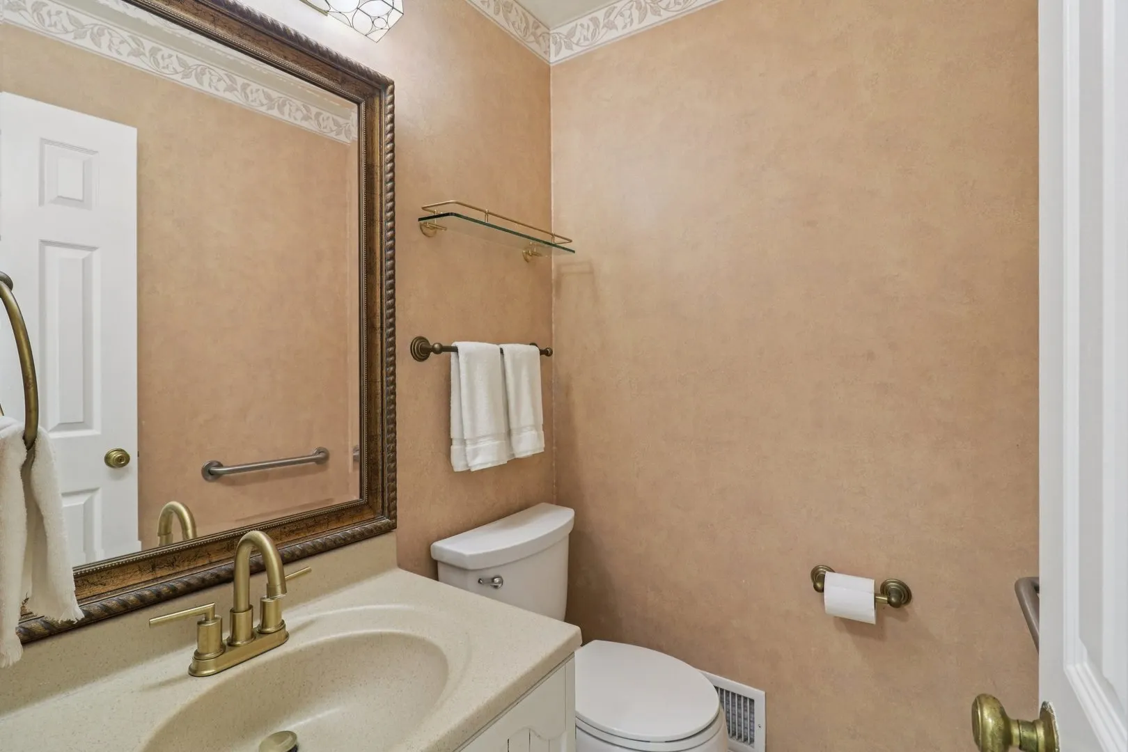 404 N SHORELINE Road 298 IL