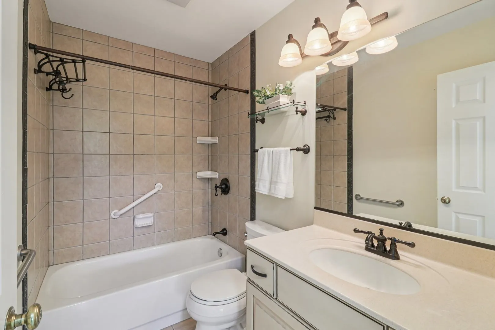 404 N SHORELINE Road 298 IL