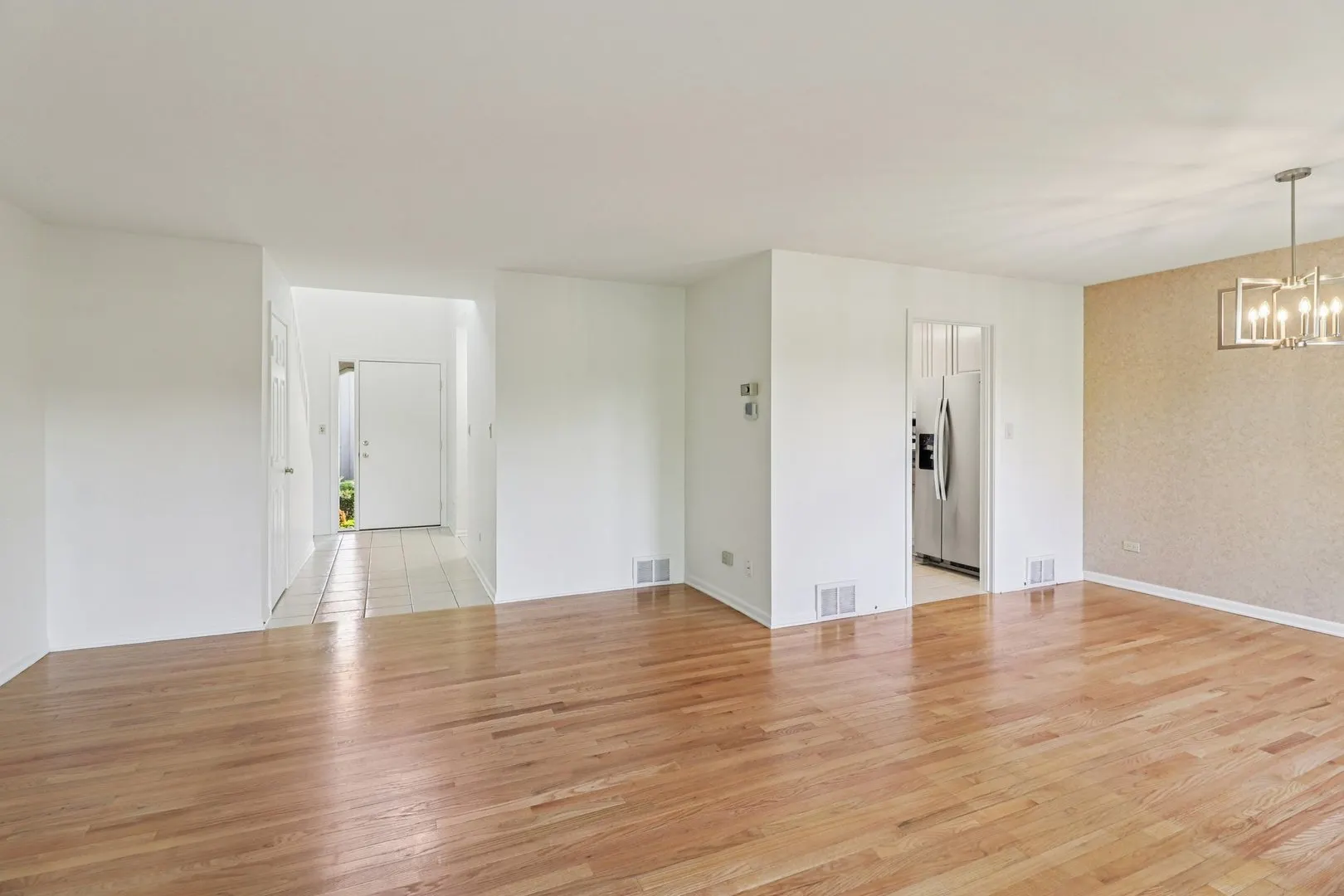 404 N SHORELINE Road 298 IL