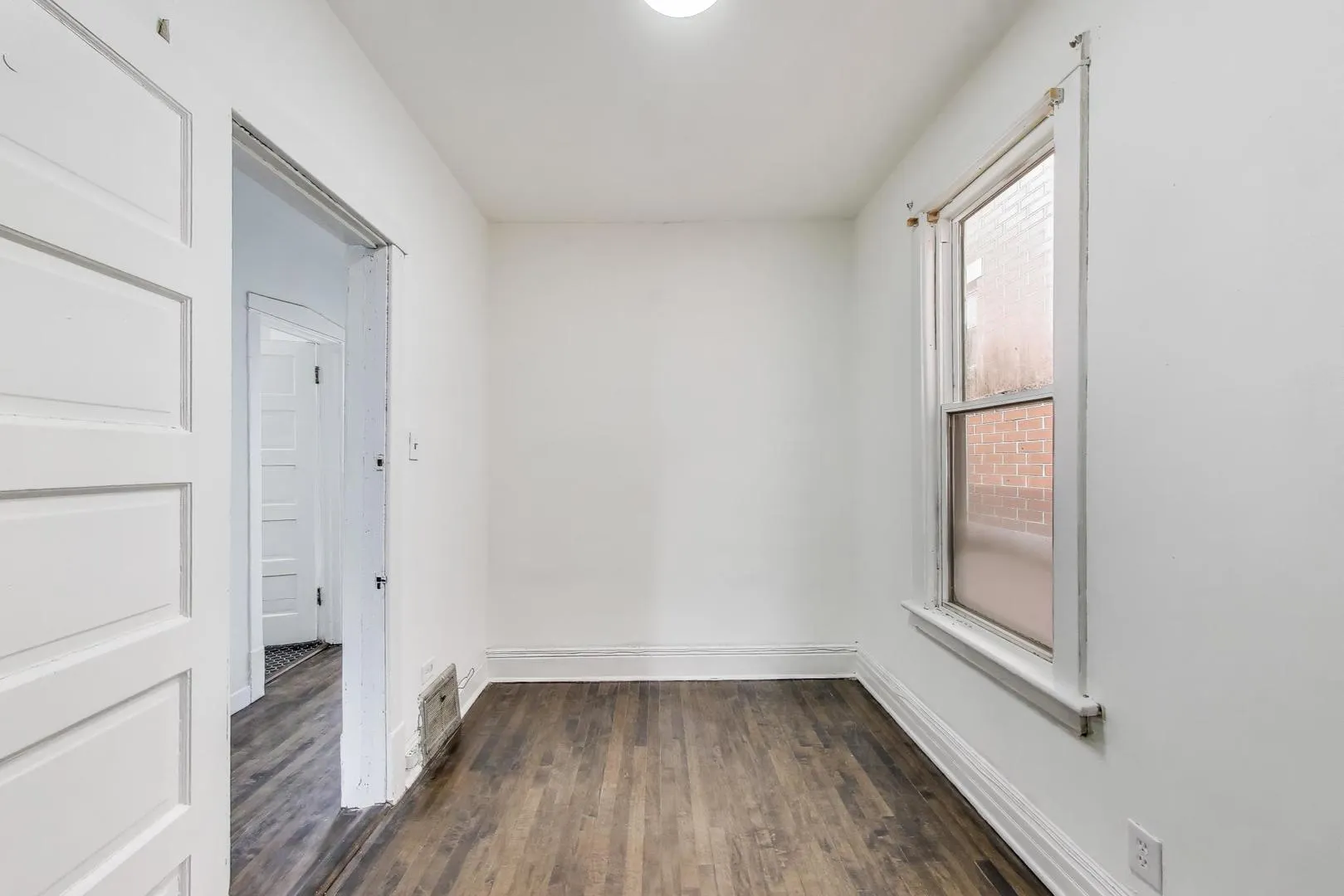 4229 N Kedzie Avenue IL
