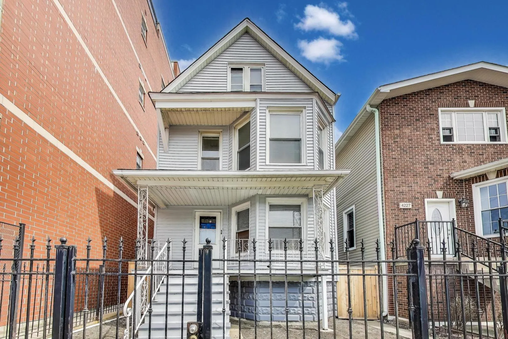4229 N Kedzie Avenue IL