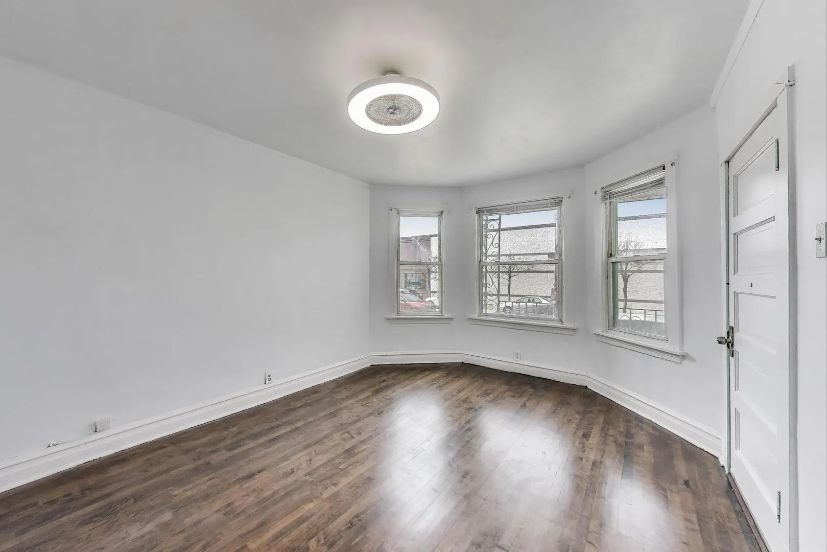 4229 N Kedzie Avenue IL