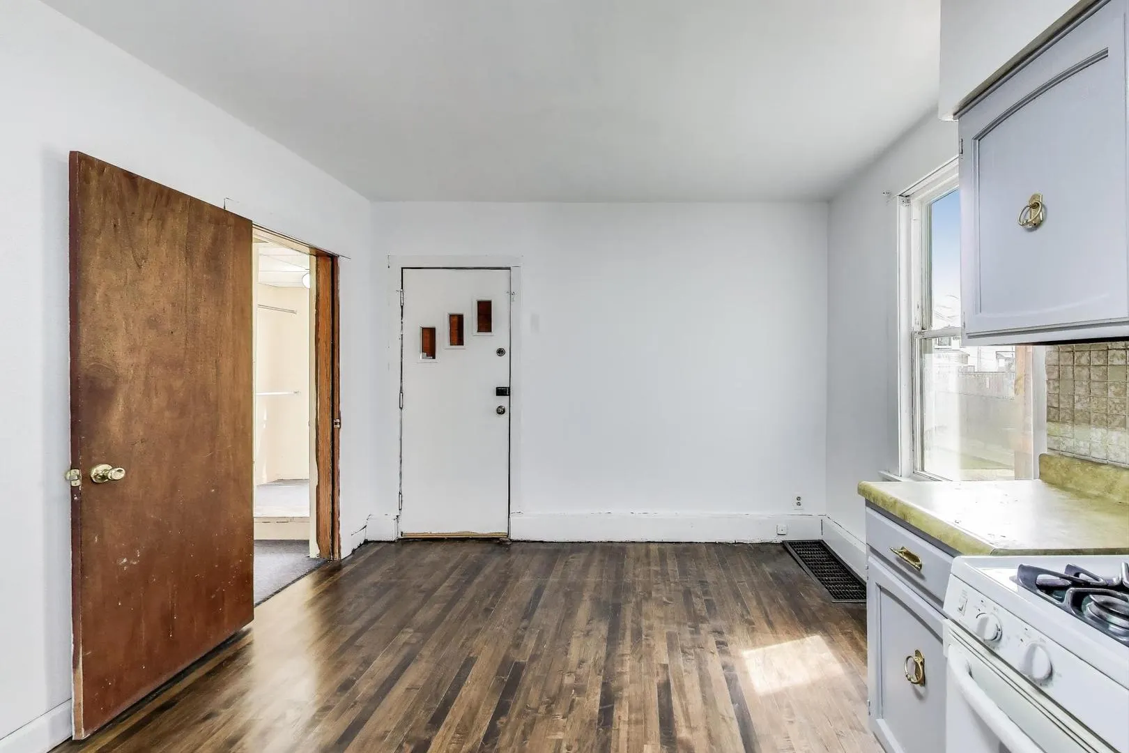 4229 N Kedzie Avenue IL