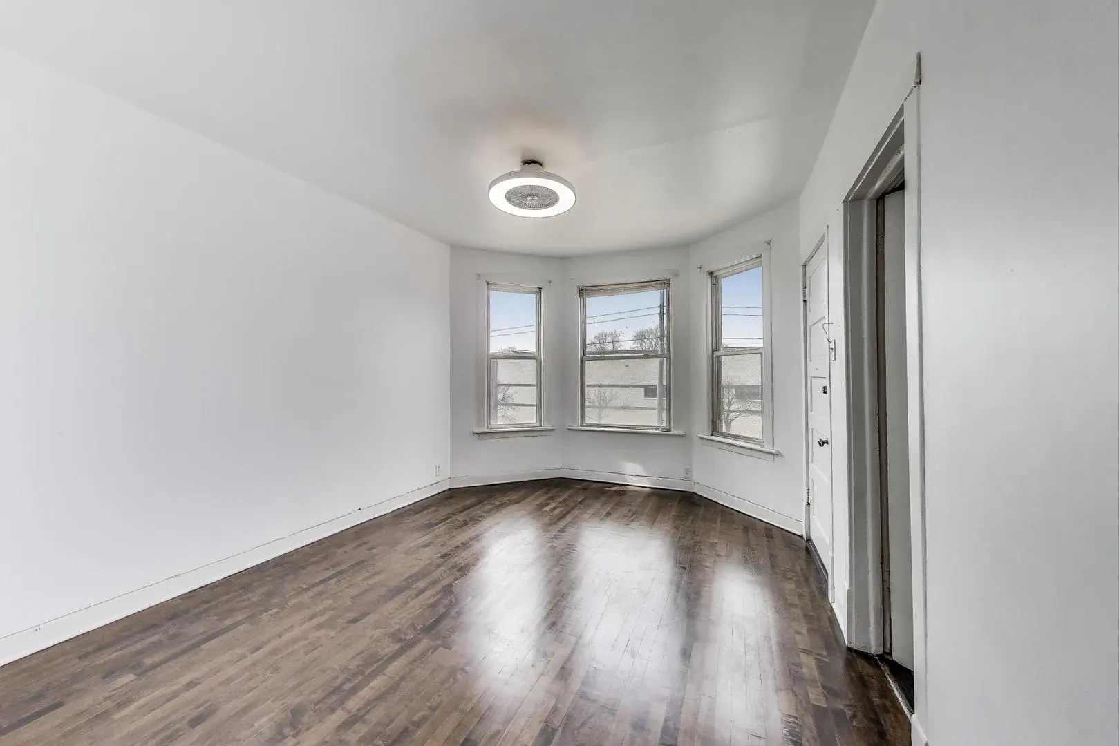 4229 N Kedzie Avenue IL