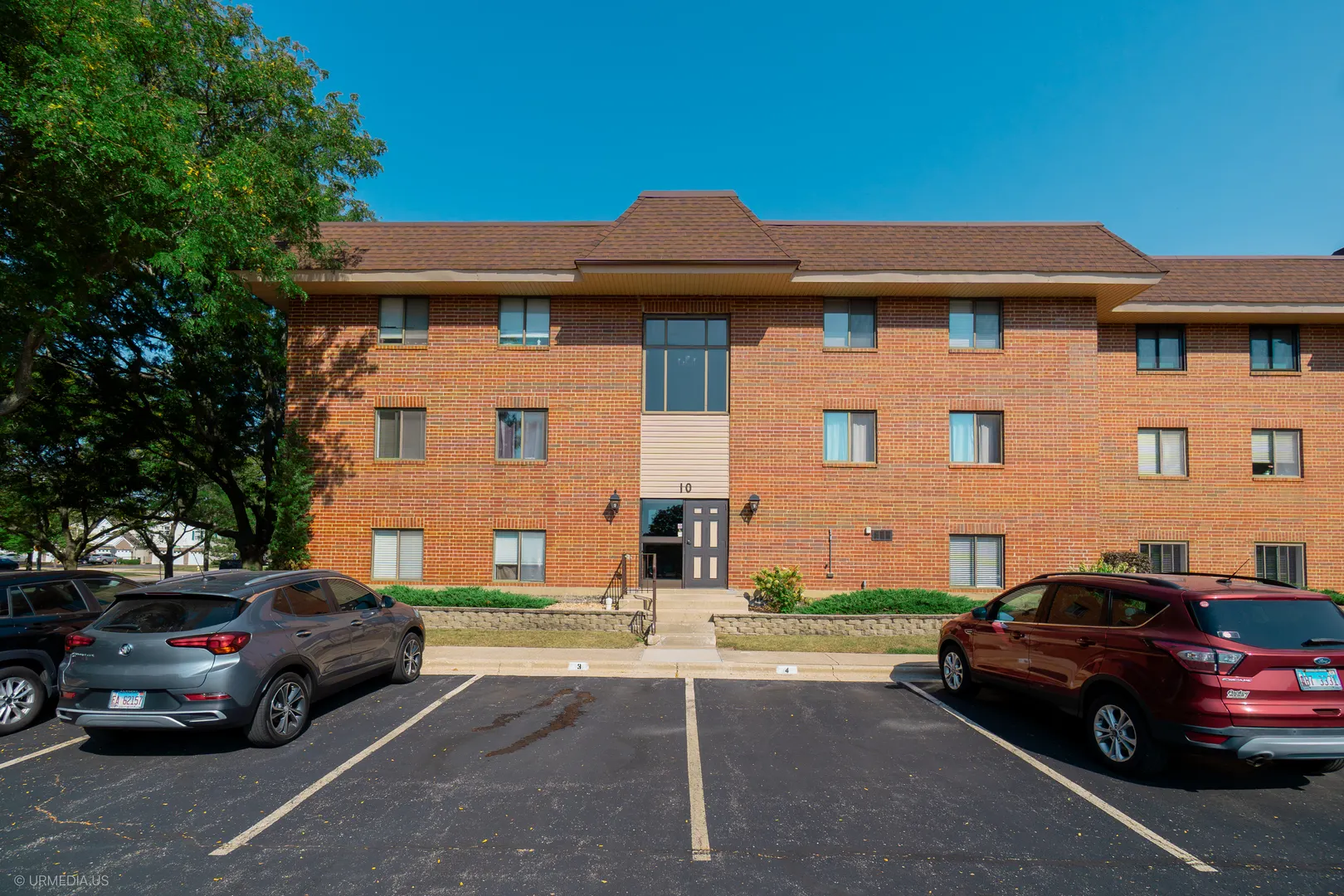 10 E Fountainview Lane 1B IL