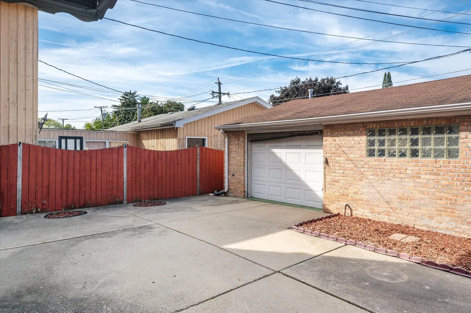 1114 N 11th Avenue IL