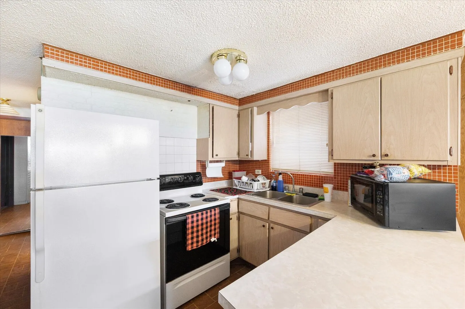 1114 N 11th Avenue IL