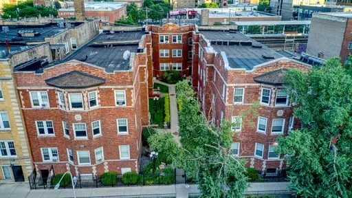 6110 N Winthrop Avenue 2E IL