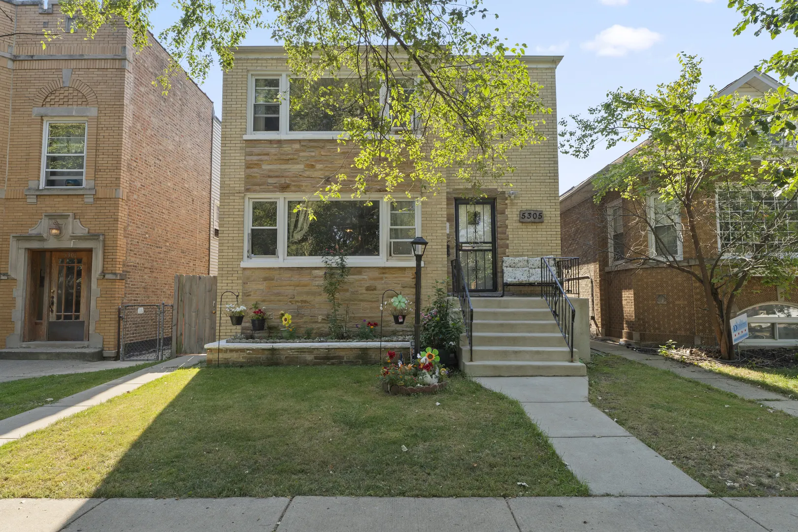 5305 W George Street 2 IL