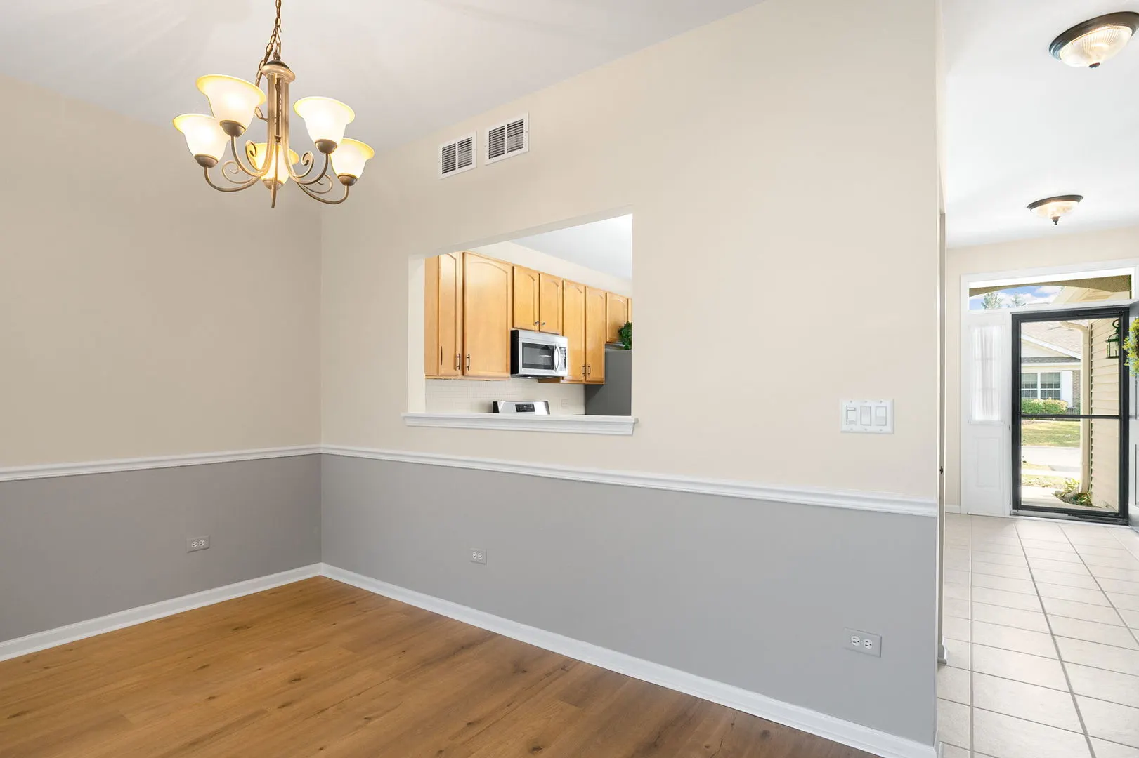 272 Enfield Lane IL