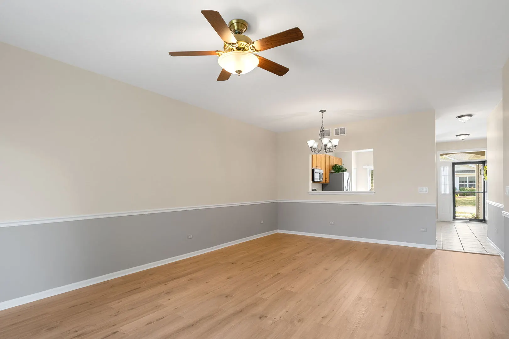 272 Enfield Lane IL