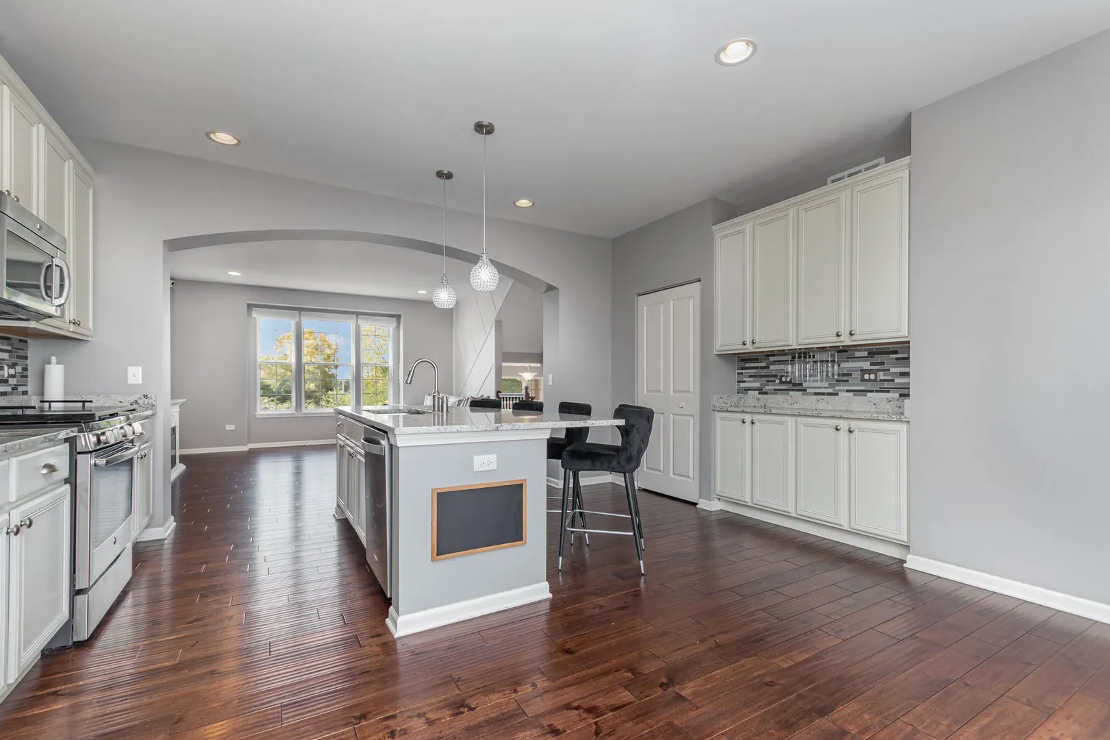 247 Bennett Drive IL