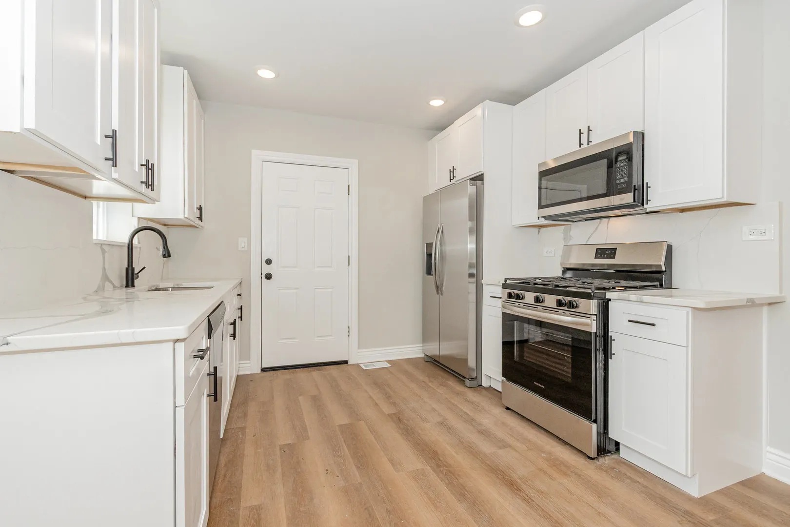 1211 Highland Avenue IL