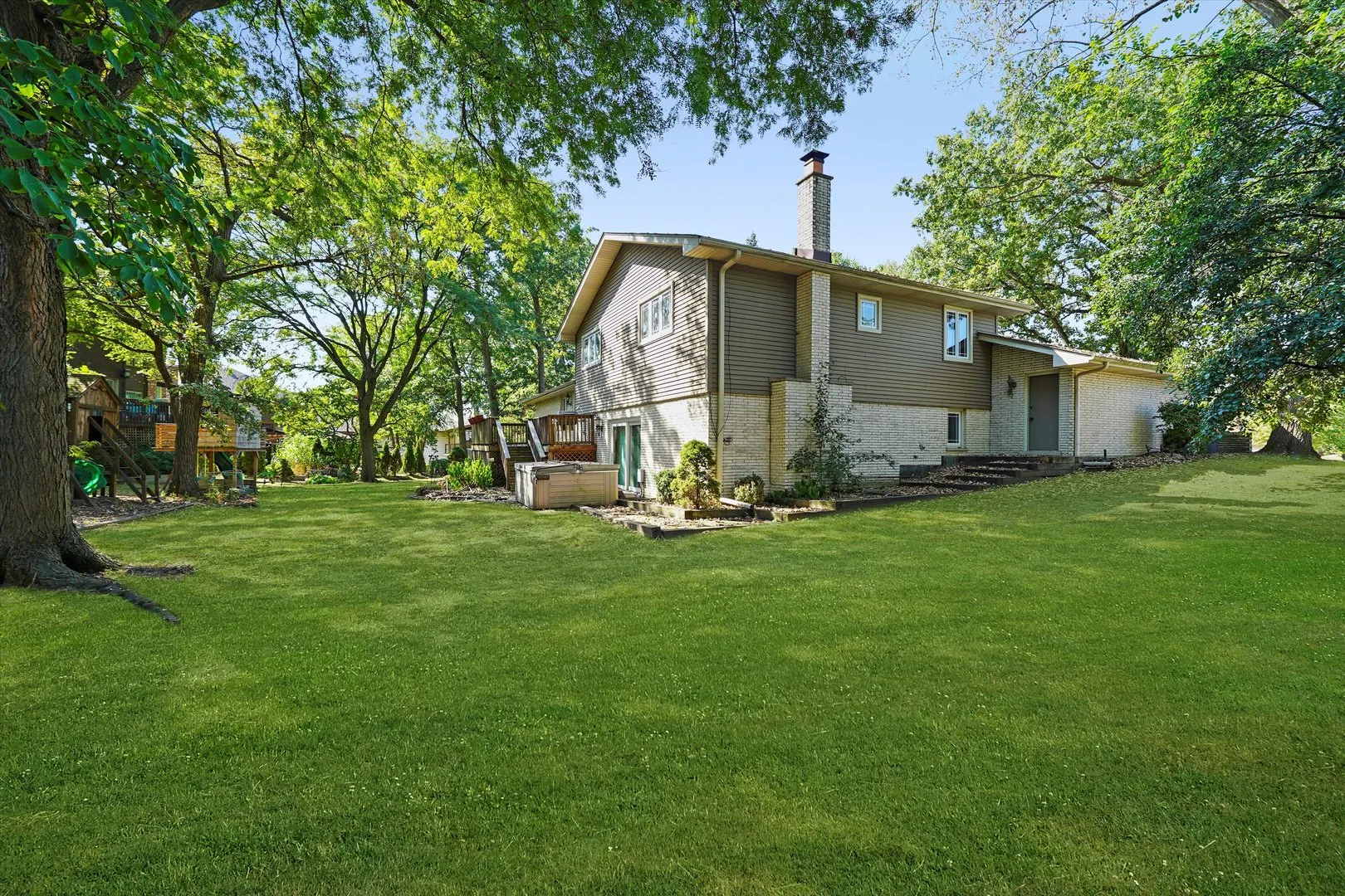 9047 W Oak Crest Court IL