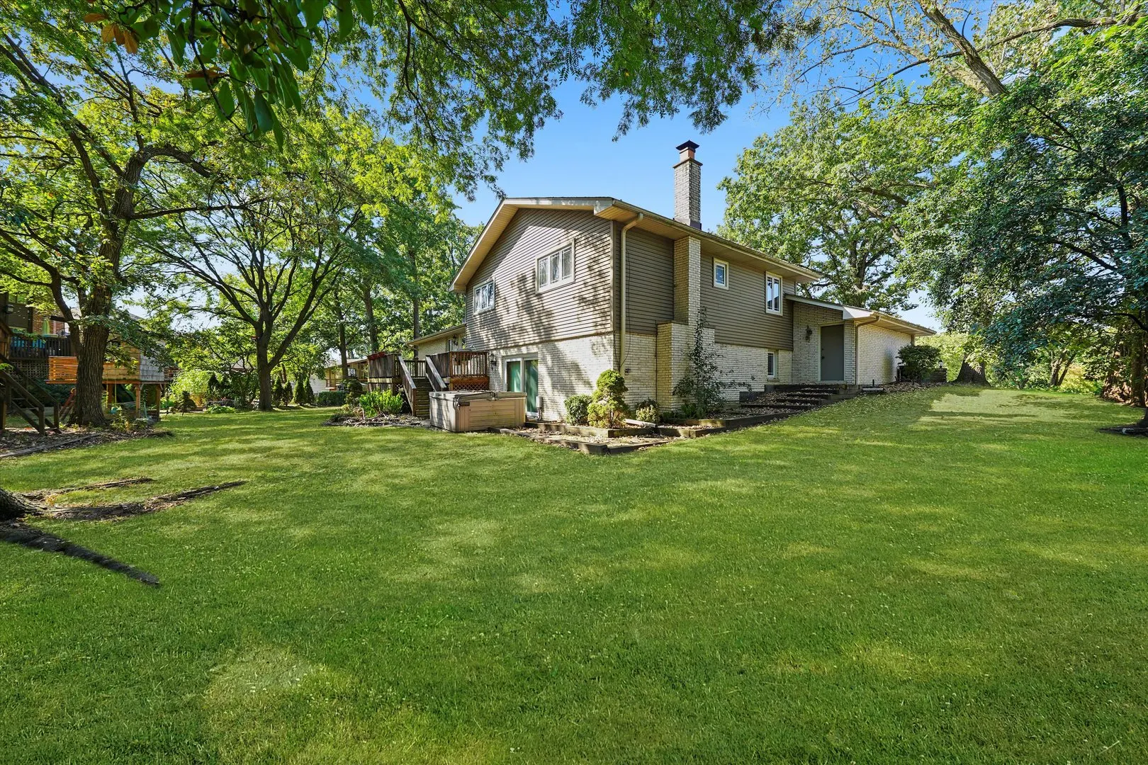 9047 W Oak Crest Court IL