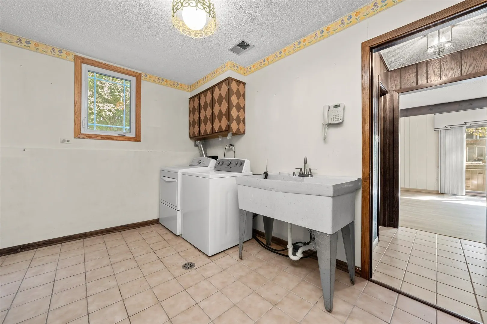 9047 W Oak Crest Court IL