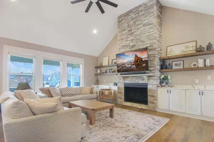 13333 Camas Drive IN