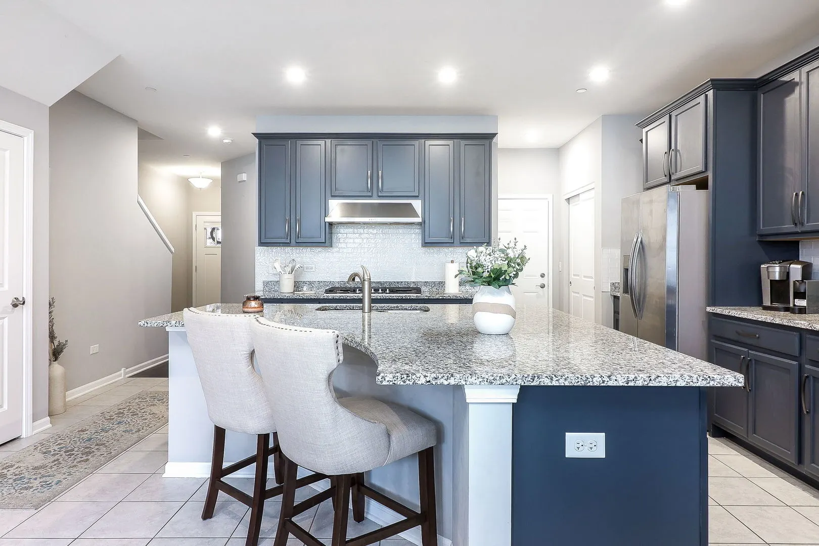 169 Waverly Court IL
