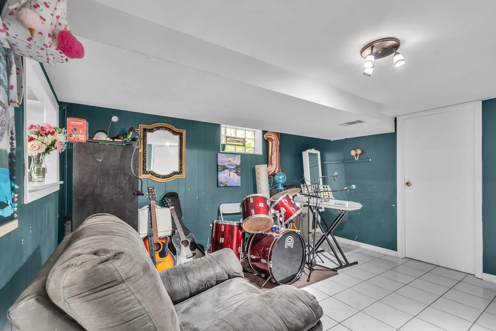5836 W Diversey Avenue IL