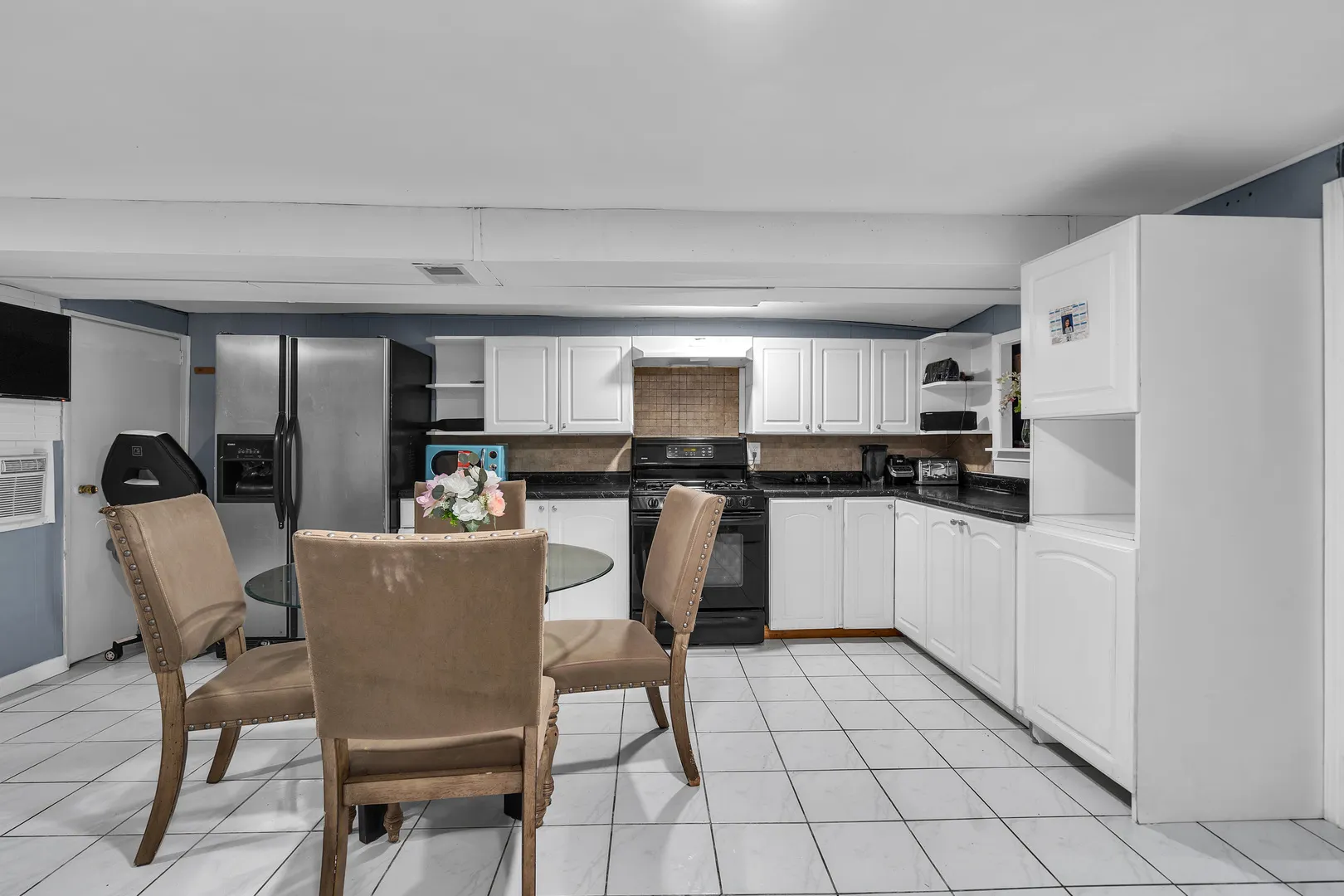 5836 W Diversey Avenue IL