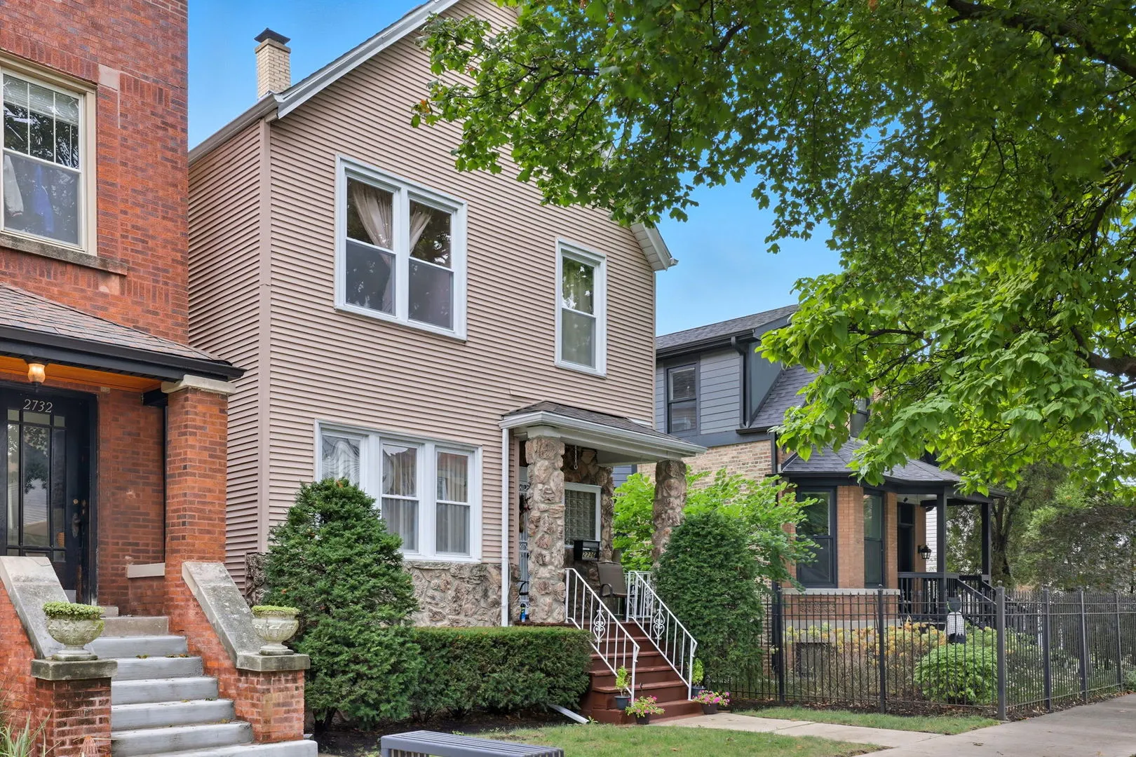 2736 N Monticello Avenue IL