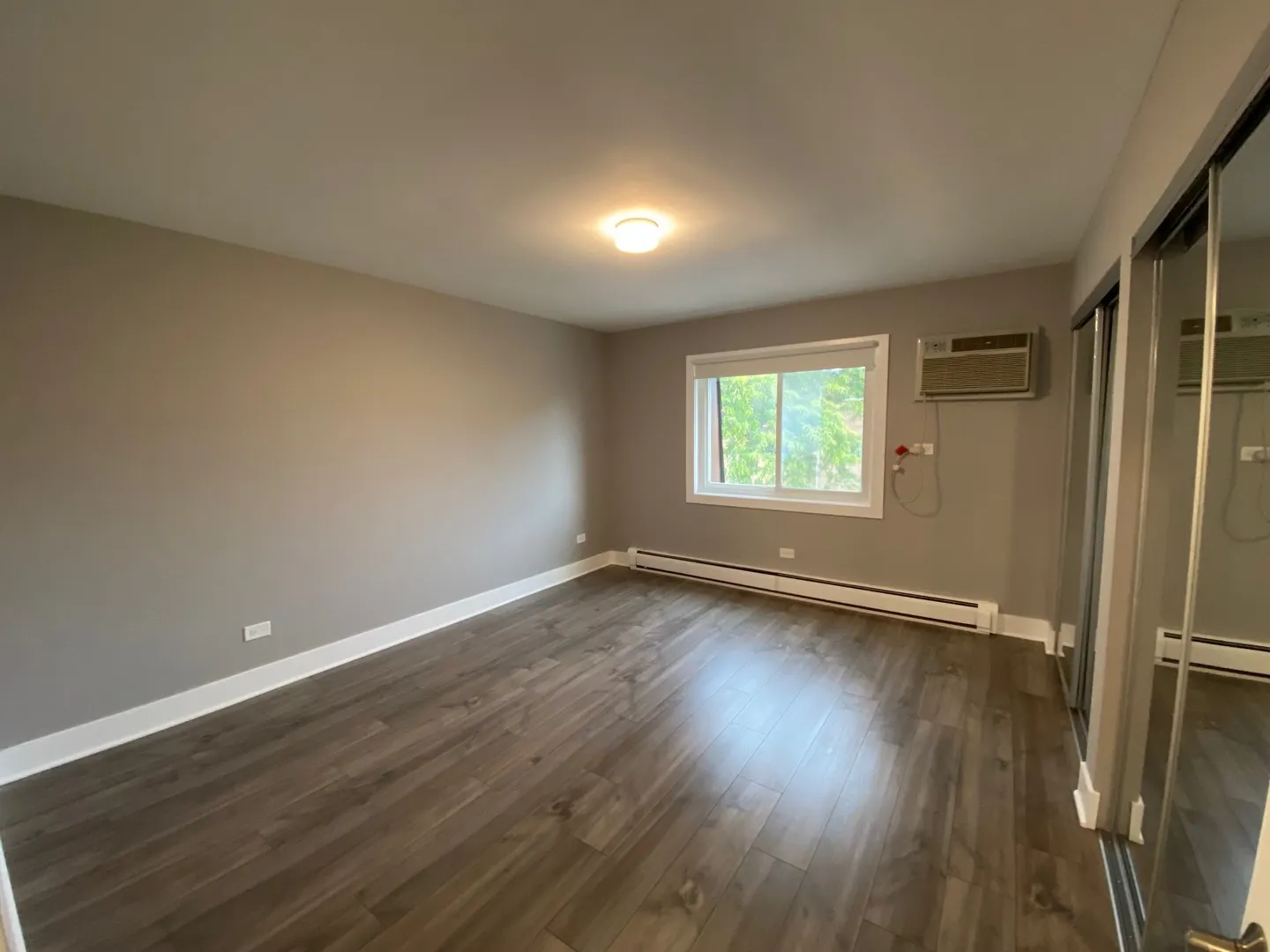 115 E Dundee Road 3N IL
